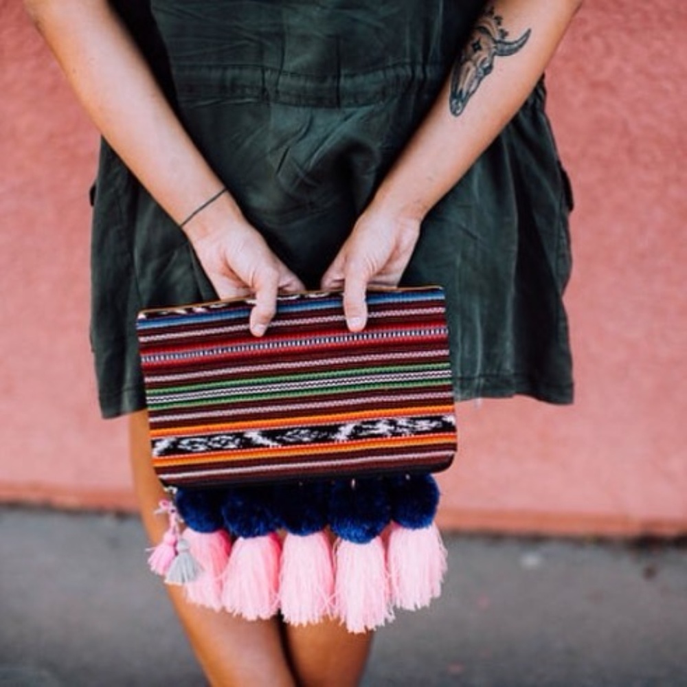ISO Nena & Co Tassel Clutch
